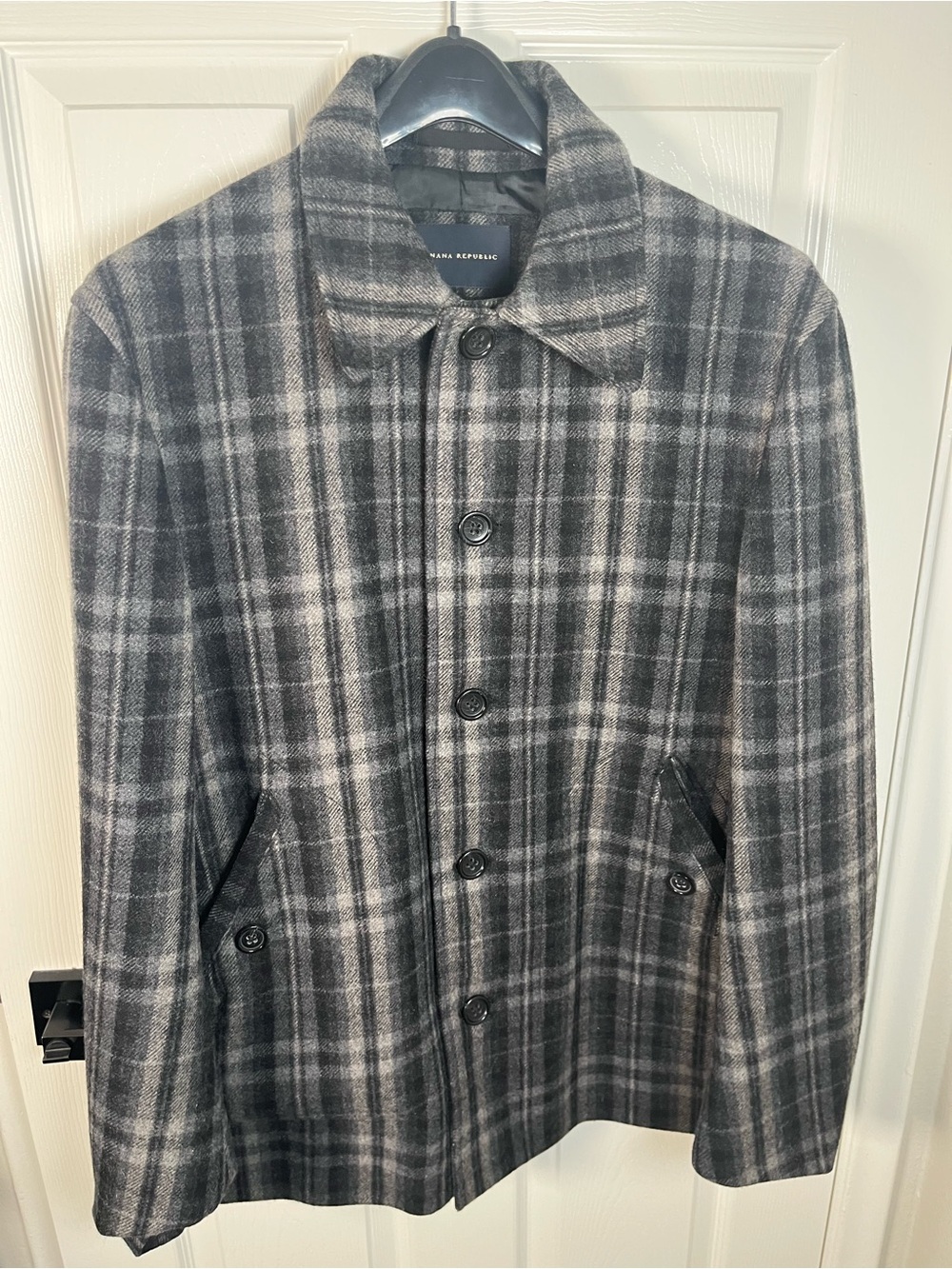 Banana Republic Men's Charcoal Gray Plaid Wool coat